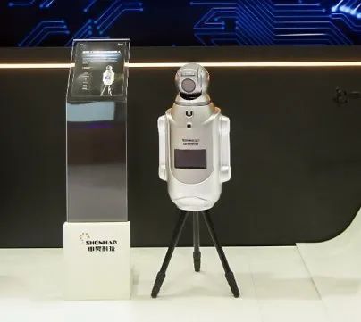 ¼-FH